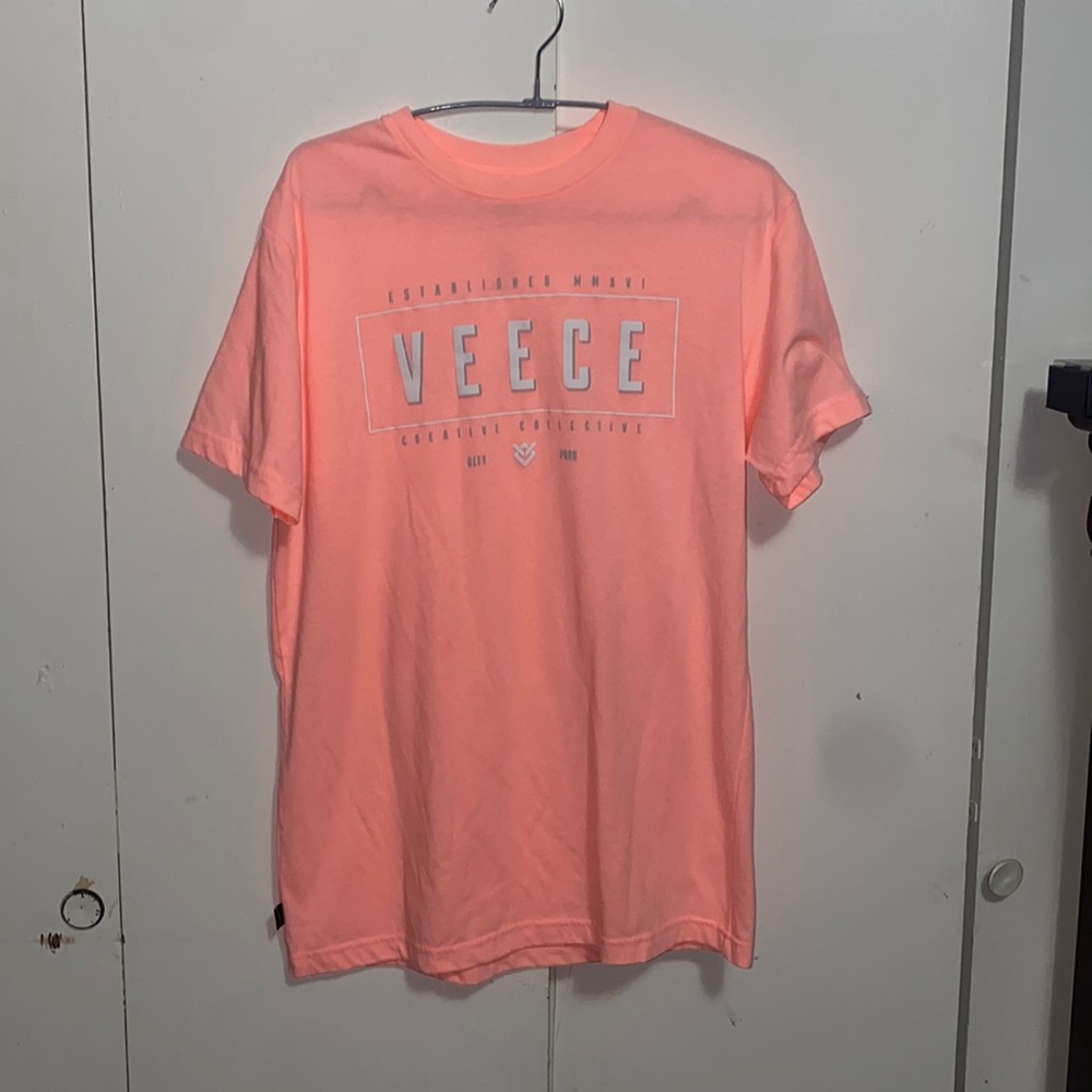 Veece T-Shirt